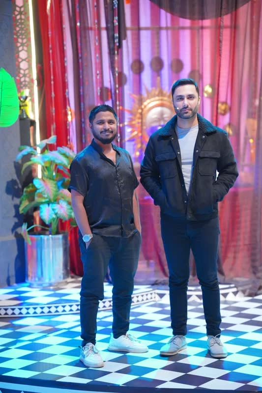 Shoaib Bashir with a client at Shoaib Salon